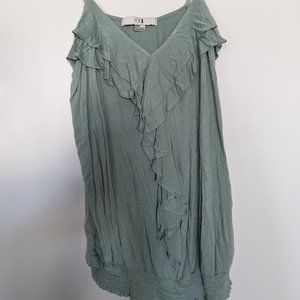 Ruffle tank